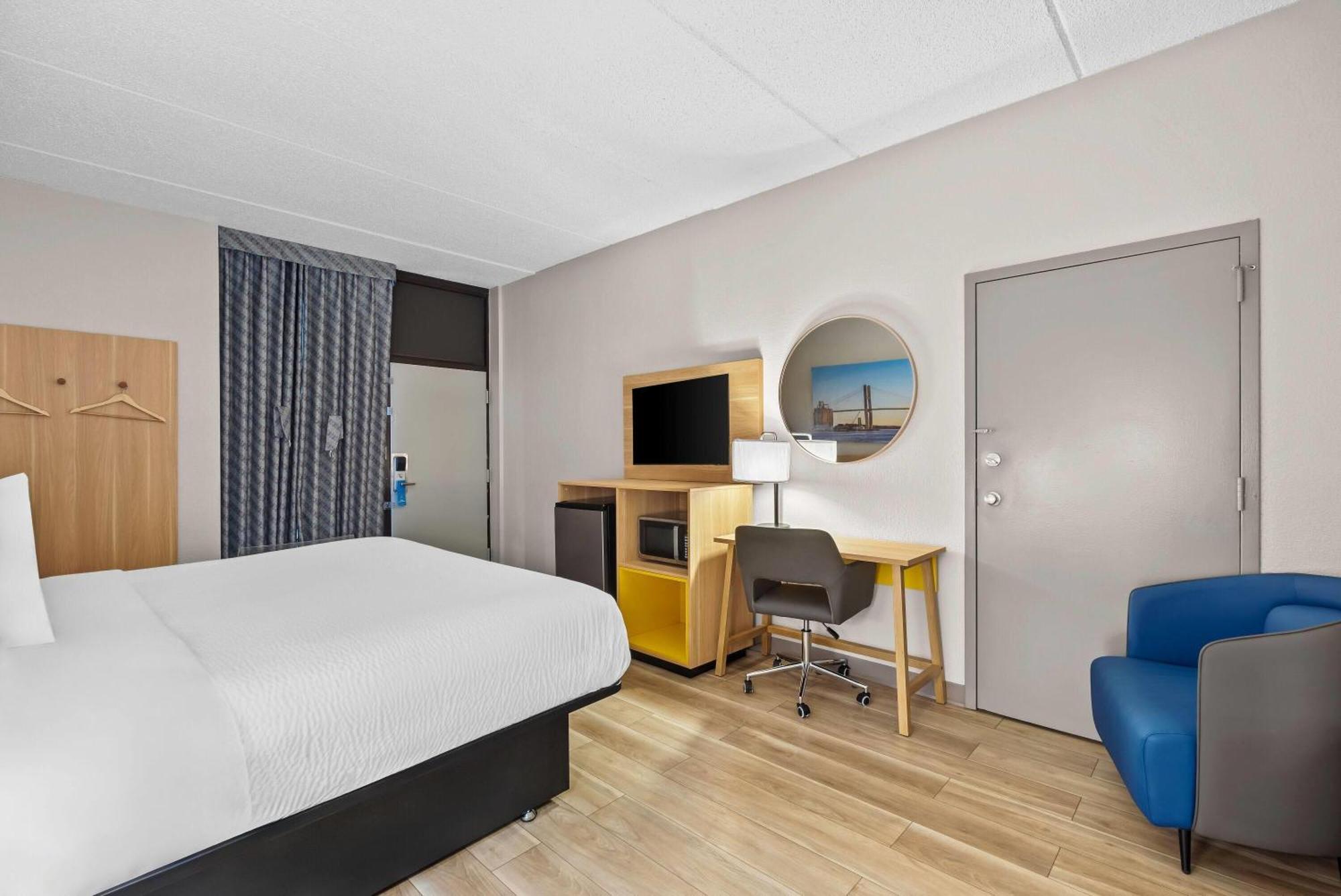 Days Inn By Wyndham Statesboro Bagian luar foto